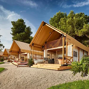 Arena One 99 Glamping Parque de vacaciones