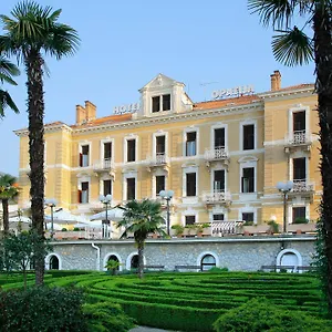 Hotel Opatija ** Опатия
