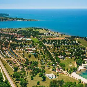 4* Feriepark Happy Camp Mobile Homes In Park Umag